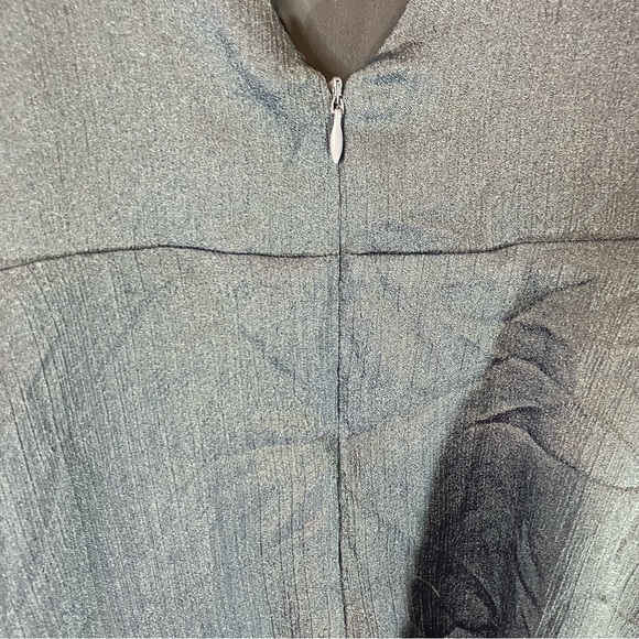 SUPERDOWN Jeanie Flutter Sleeve Dress in Dusty Blue - Picture 13 of 15